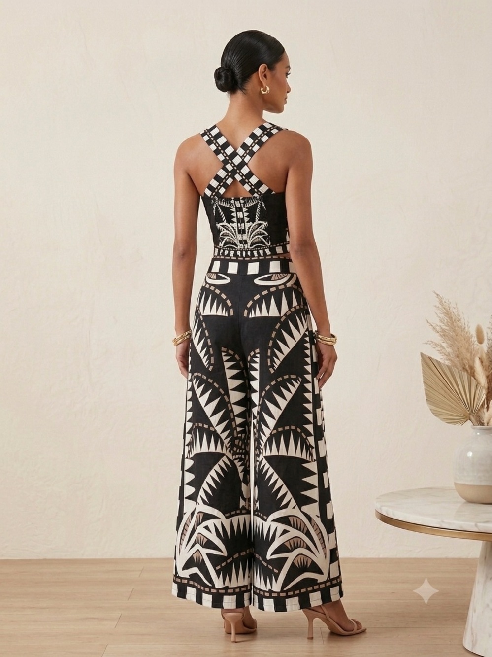 Rose & Olive Black and White Geometric Maxi  pants - Picture 2 of 5